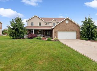 1906 Victoria Ln, Irwin, PA 15642