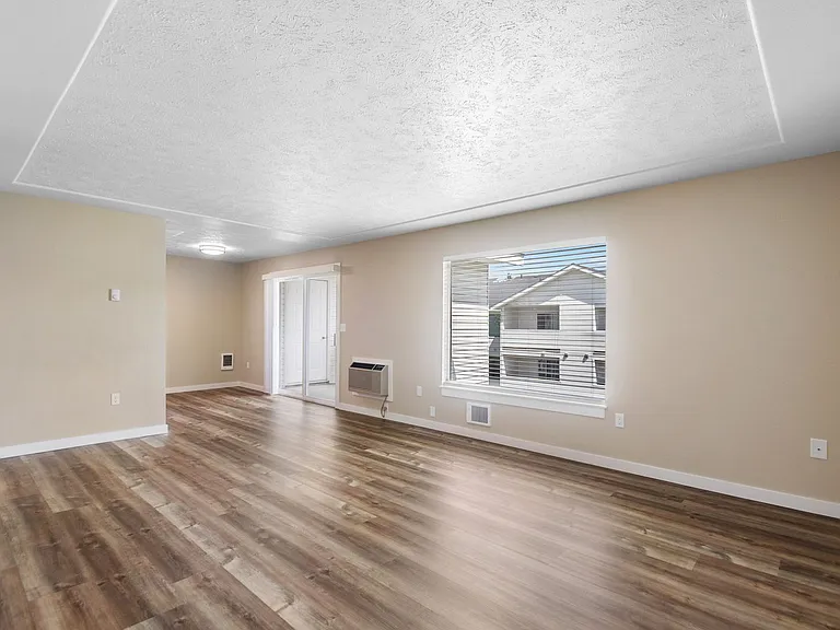 10008 N Colfax Rd #101-115 — Photo 36