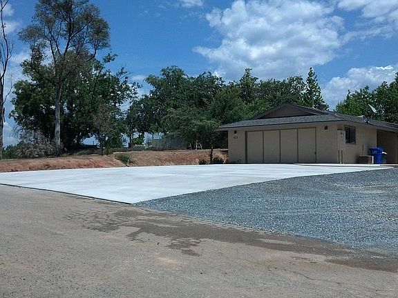 2nd image of 423 Stockalper Ln