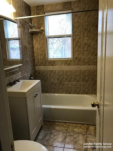 14 Dyer St #3 — Photo 7