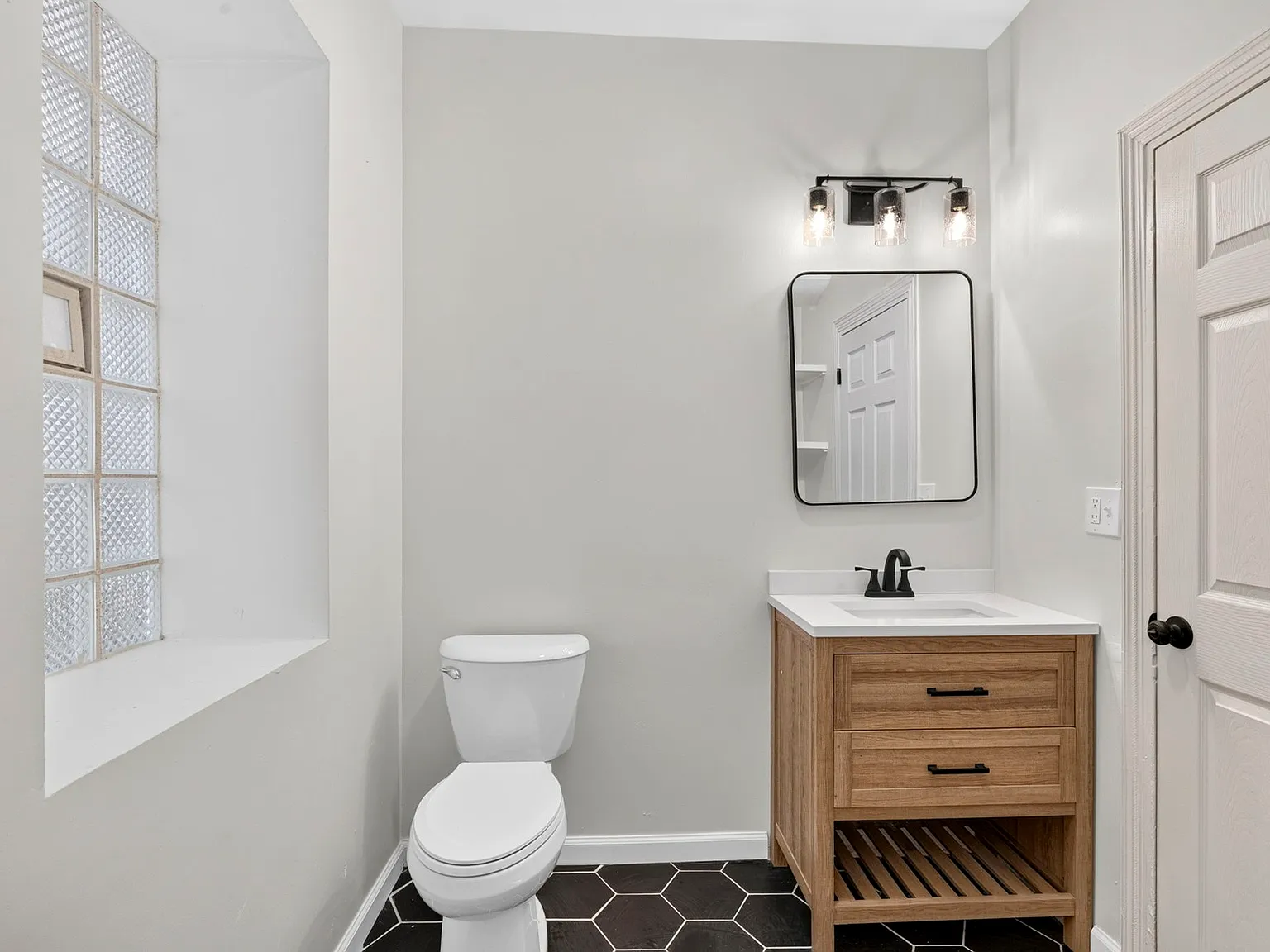 4 bed, 1450 sqft, $1,495 — Photo 4