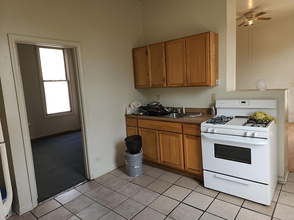 1st image of 7316 S Saint Lawrence Ave APT 2R