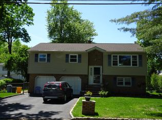 59 Deerfield Rd, Parsippany, NJ 07054