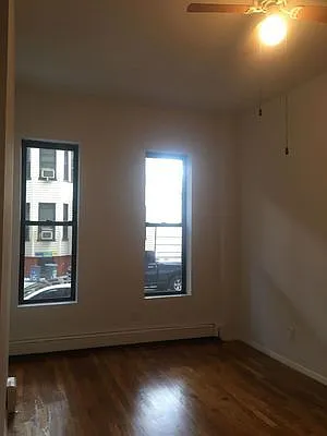Rented by LDMI Realty Group LLC | media 10