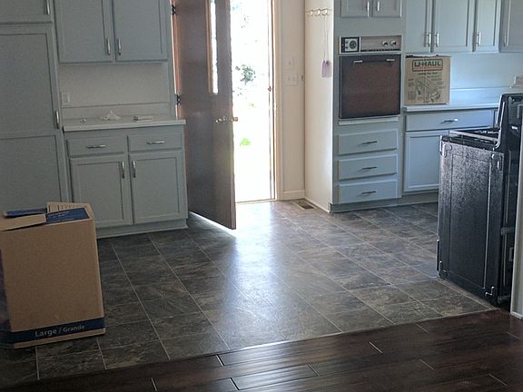 4th image of 712 Lake St