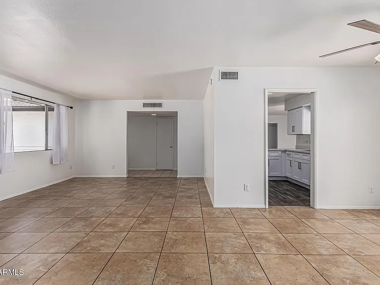 1213 E Riviera Dr — Photo 11
