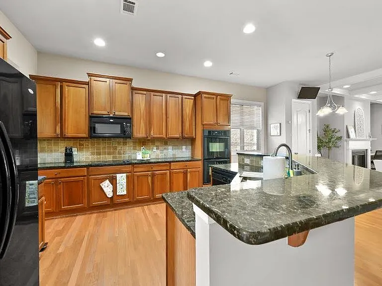 1151 Gateview Dr — Photo 21