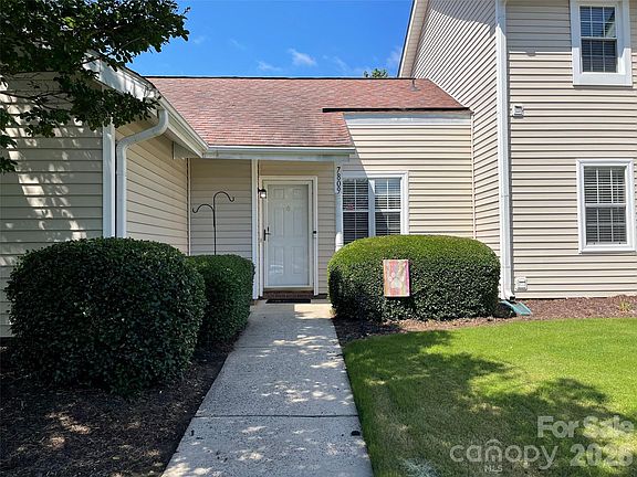 2nd image of 7809 Davinci Ln