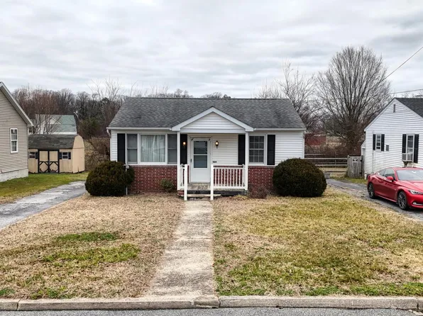 500 N Smith Ave, Harrington, DE 19952