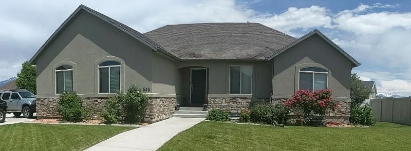 1st image of 646 N Badger Ln