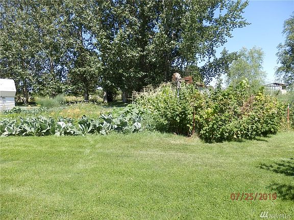5th image of 4407 Road L NE