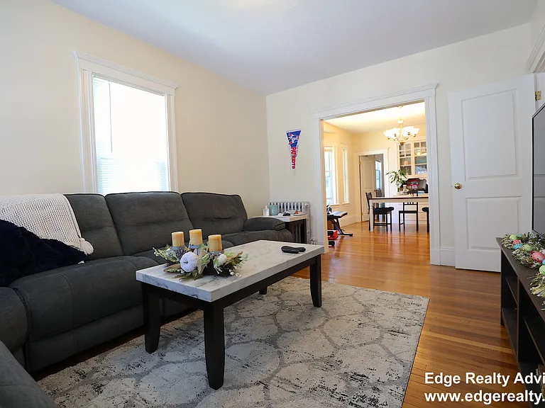 554 Washington St #1 — Photo 12