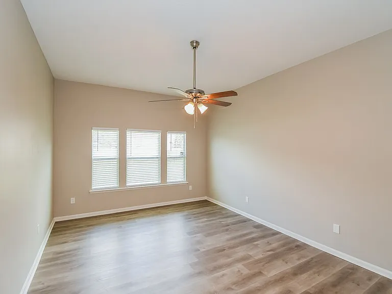 2630 Oak Haven Dr — Photo 9
