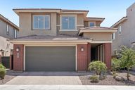 N 28th Pl-0904-001.jpg