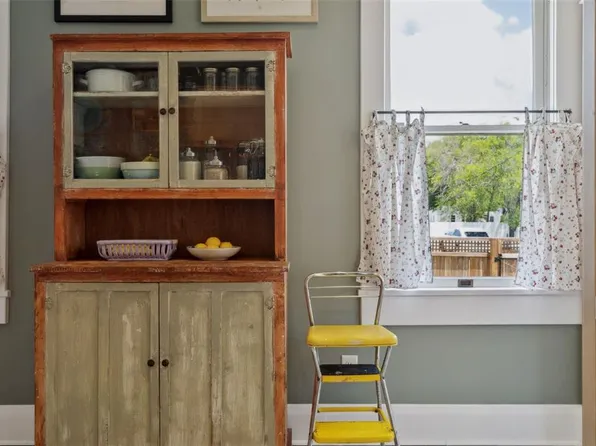 4913 N Central Ave, Tampa, FL 33603