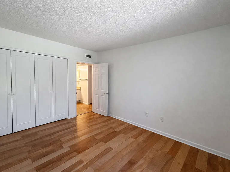 2505 N Alafaya Trl #8 — Photo 15
