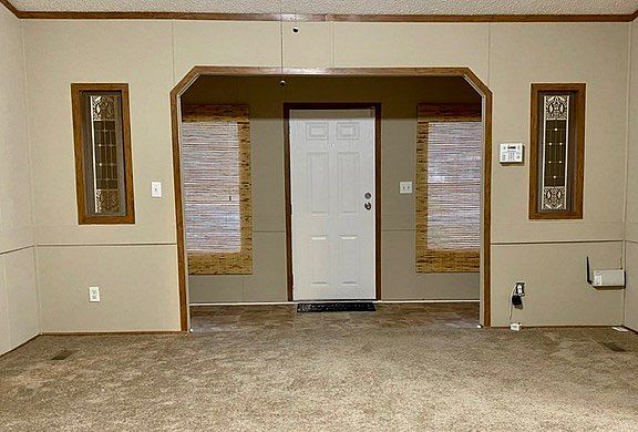 3rd image of 43 Buckskin Ct