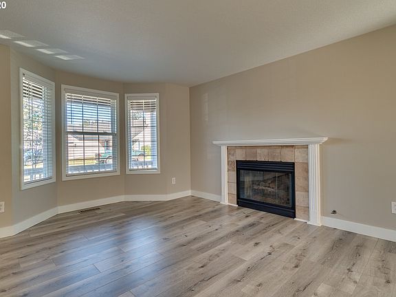 3rd image of 14813 NE 73rd Cir
