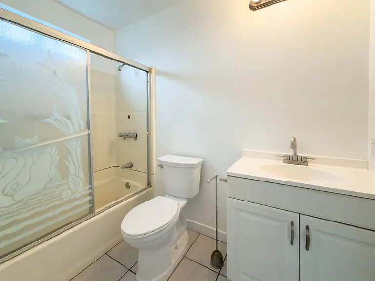 322 N Benton Way — Photo 9