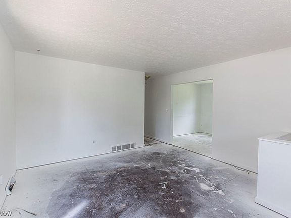 5th image of 1202 Noble Ave