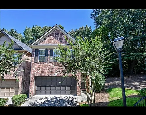 716 Surrey Park Pl SE Photo 1
