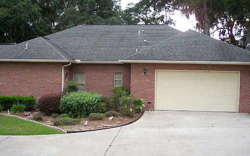 3rd image of 592 SW Sweetbreeze Dr