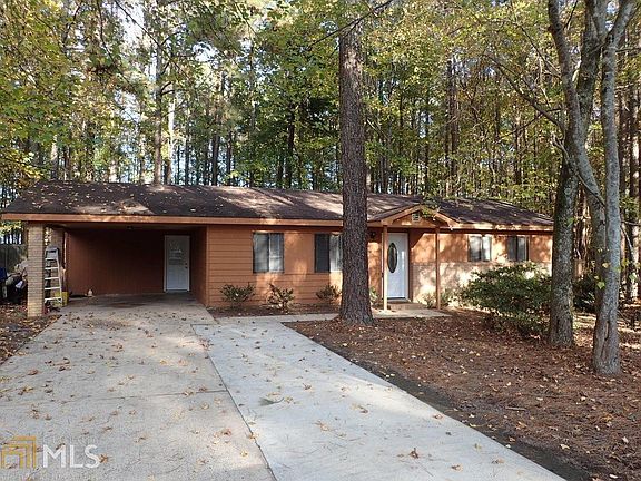 2nd image of 1601 Azalea Dr