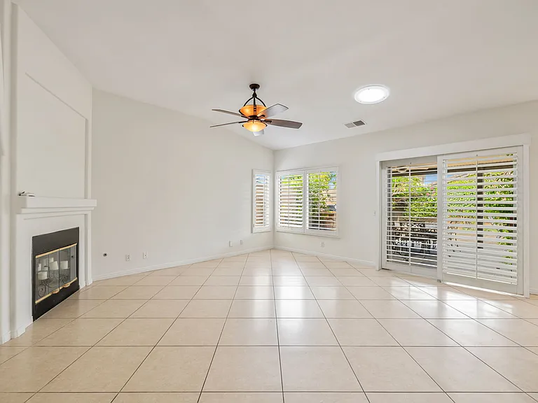 79940 Hancock Ct — Photo 15