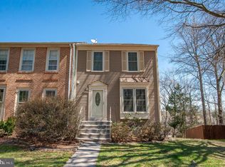7443 Hatherleigh Ct, Alexandria, VA 22315