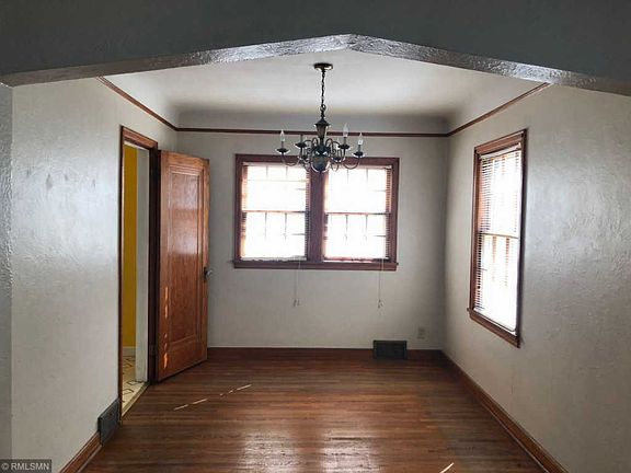 5th image of 1303 6th St E