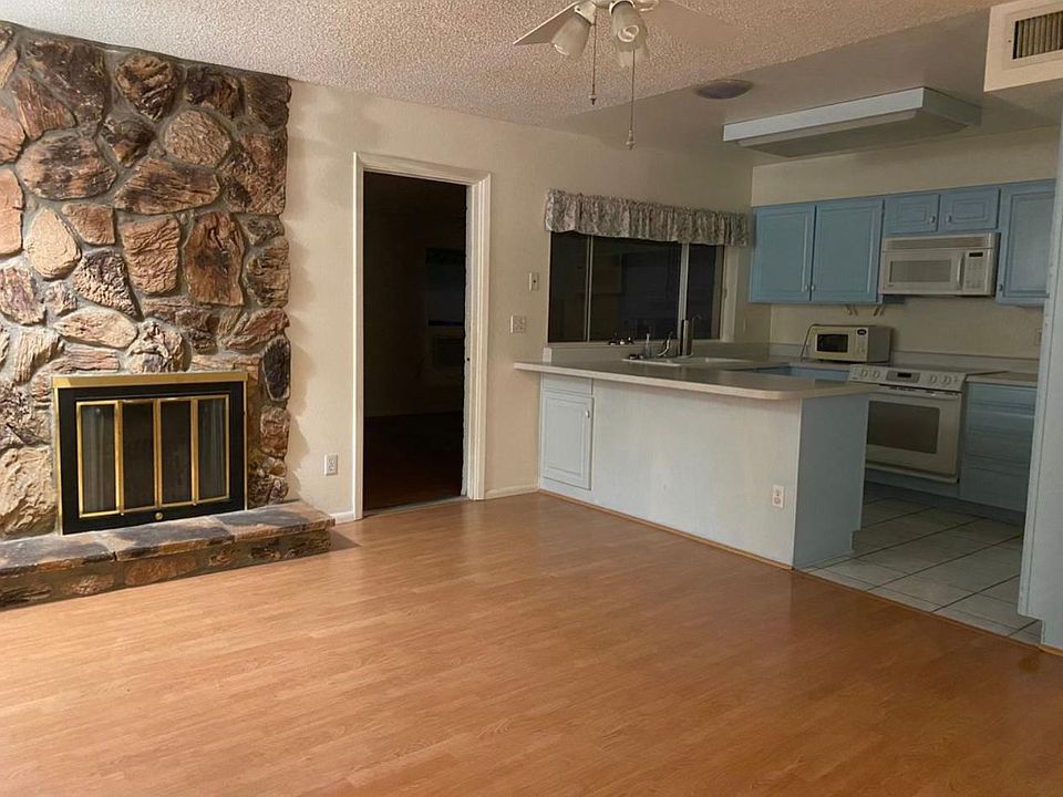 2nd image of 3913 W Corrine Dr