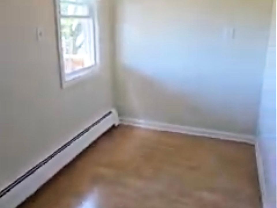 2nd image of 1534 Seaview Ave Floor 3