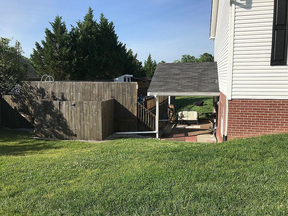 Covered area at walkout