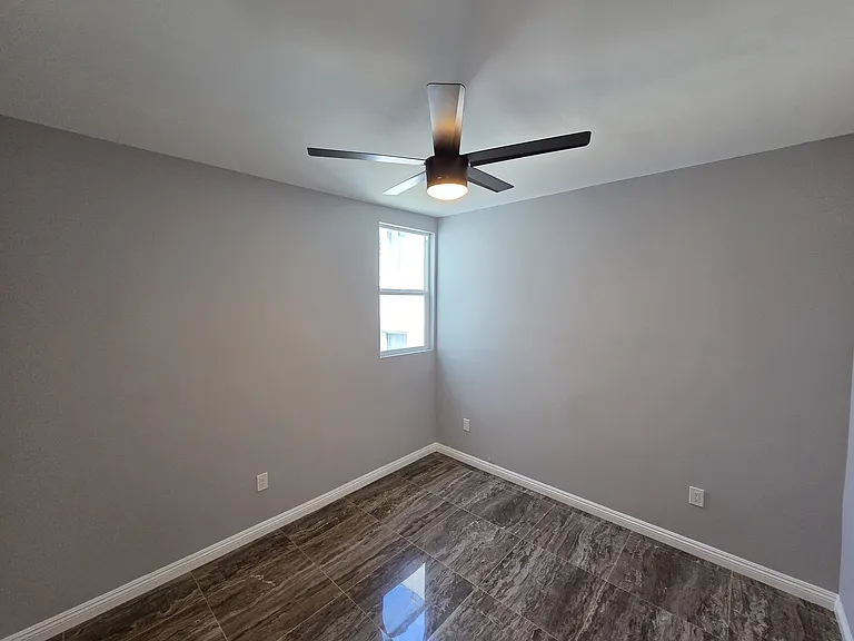 511 Rampart — Photo 13
