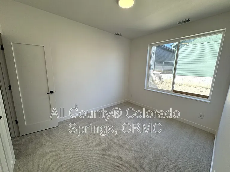 2512 W Bijou St — Photo 8