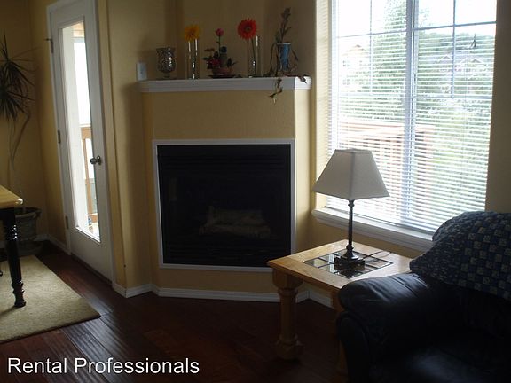4th image of 763 Forestglen Dr #8G