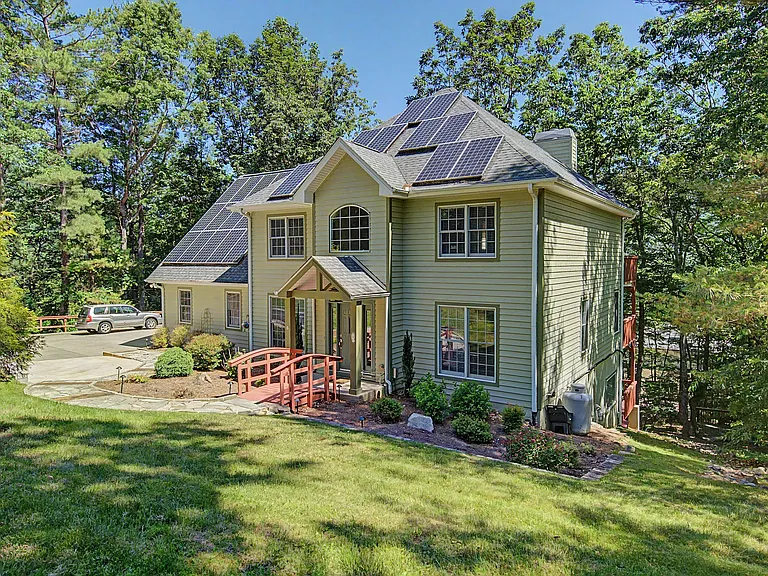 35 Windsong Dr — Photo 54