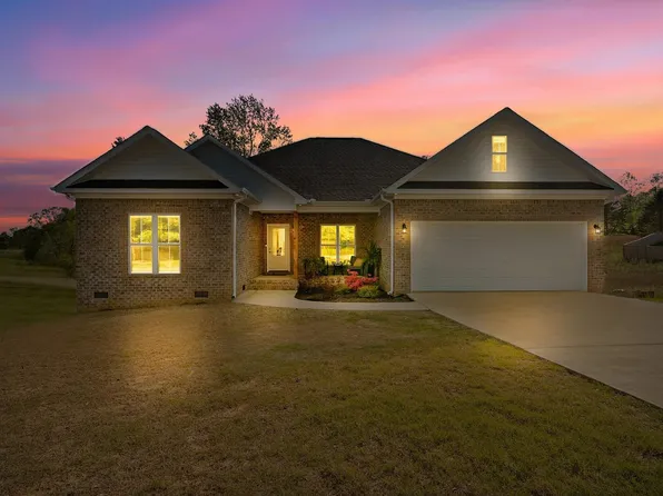 42 Eastwood Ln, Killen, AL 35645