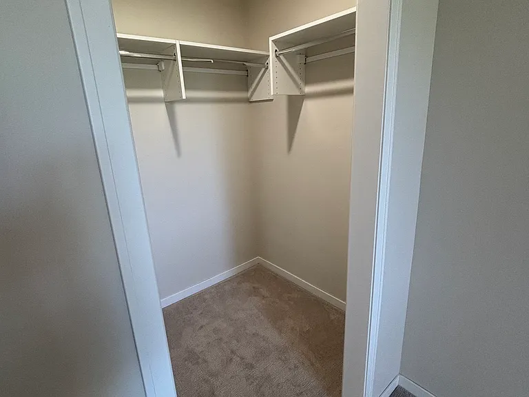 217 E Countryside Ave — Photo 27