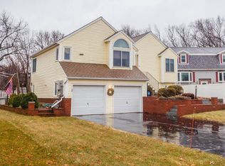 36 Jennifer Rd, Lowell, MA 01854