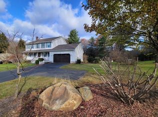 67 Farnham Ln, Westfield, MA 01085