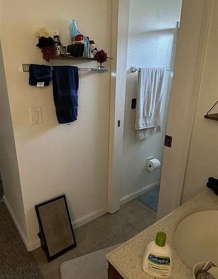 2822 Albany Ave — Photo 16