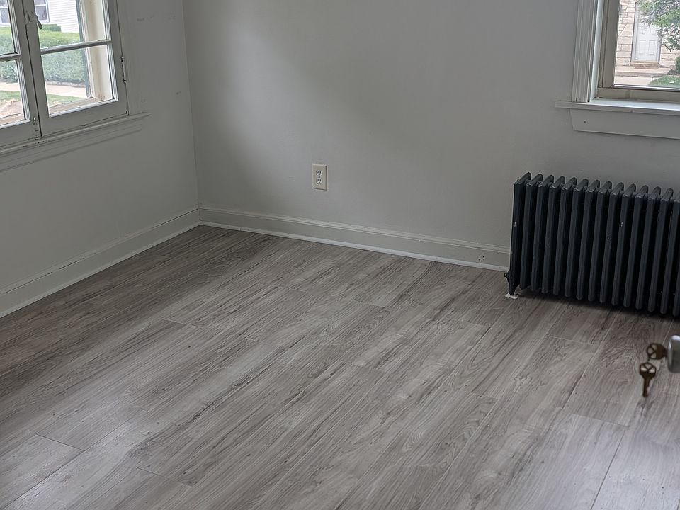 1st image of 605 Michigan Ave #2W