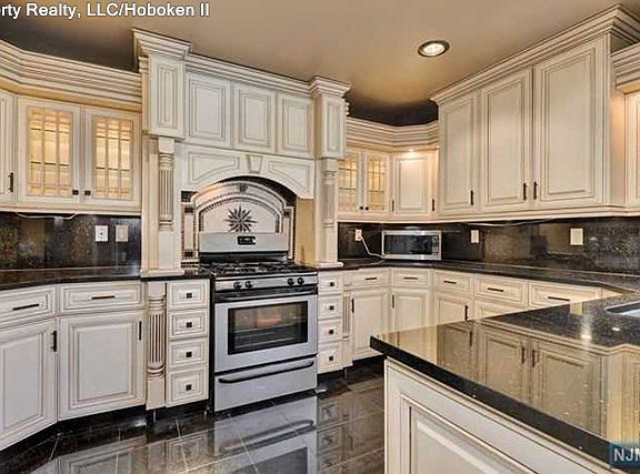 3rd image of 750 Mainsail Ln #750C