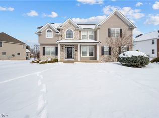 7599 Estate Ave, Hudson, OH 44236