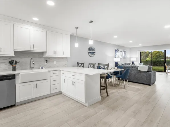 9286 Vista Del Lago #E, Boca Raton, FL 33428