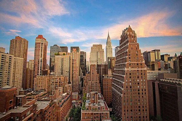 Sold by Compass | media 3