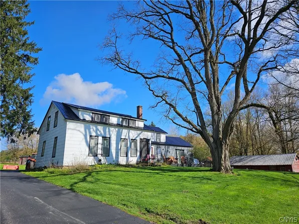7779 S Hamilton Rd, Hamilton, NY 13332