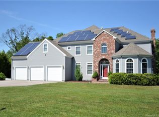 72 Emerald Glen Ln, Salem, CT 06420