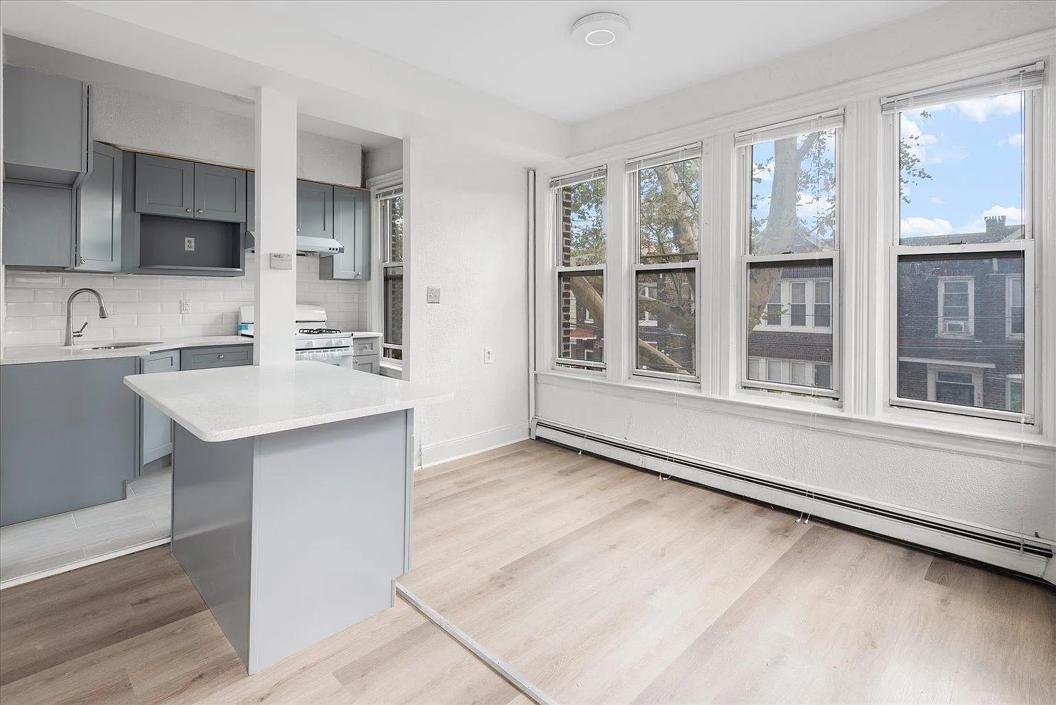 1 bed, $2,200 — Photo 2